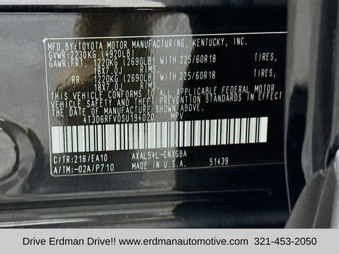 Used 2025 Toyota RAV4 Limited w/ Advanced Technology Package image 31