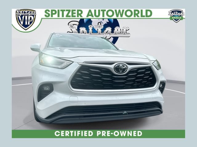 Used 2023 Toyota Highlander LE FWD image 1