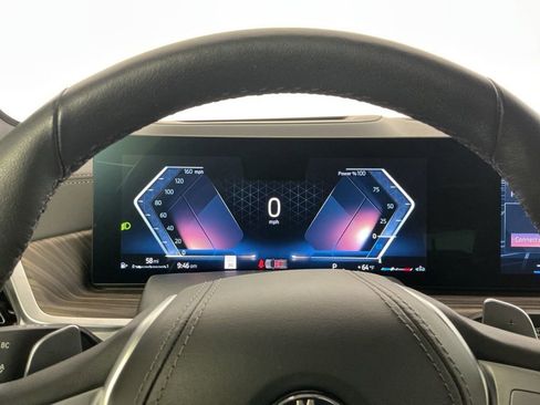 Certified 2024 BMW X7 xDrive40i image 10