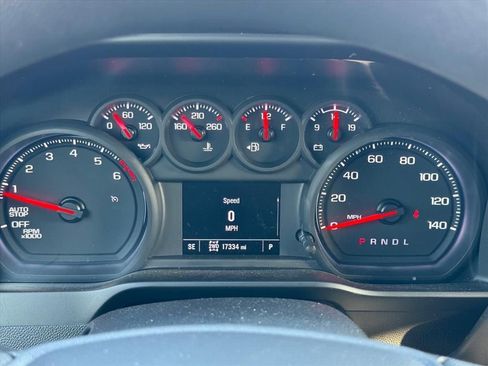 Used 2025 Chevrolet Silverado 1500 Custom image 20