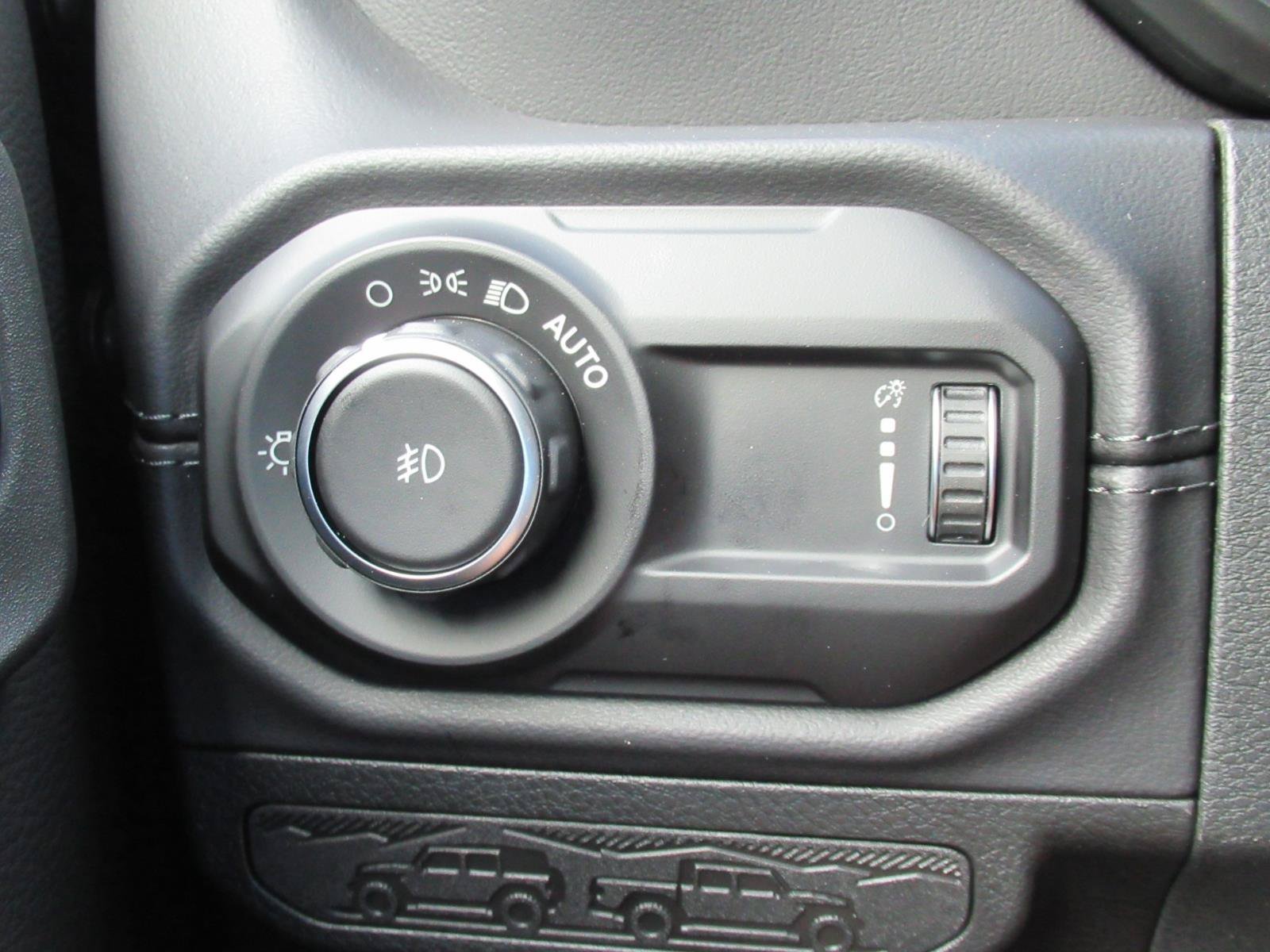 New 2026 Jeep Wrangler Unlimited Sahara AWD/4WD image 22