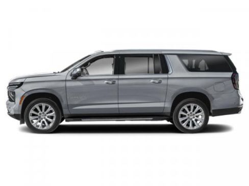 New 2026 Chevrolet Suburban Premier image 3