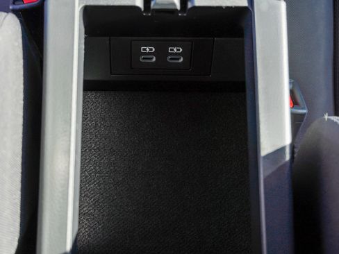 New 2026 Toyota Prius LE image 38