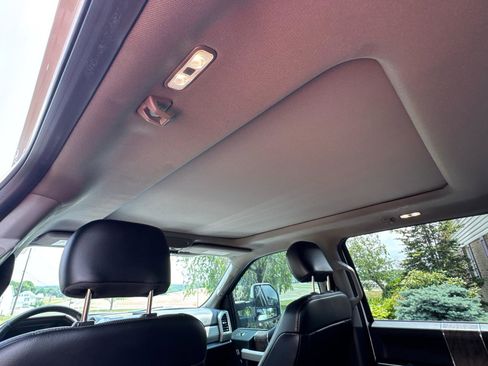 Used 2018 Ford F250 Lariat w/ Lariat Ultimate Package AWD/4WD image 15