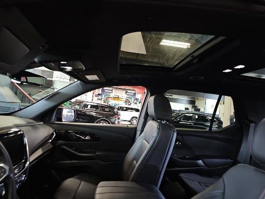 Used 2023 Chevrolet Traverse RS AWD/4WD image 20
