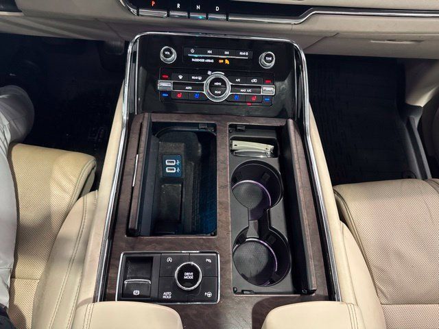 Used 2019 Lincoln Navigator Reserve w/ Cargo Package AWD/4WD image 33