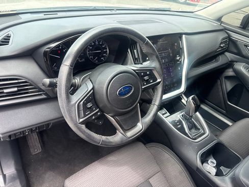 Used 2022 Subaru Outback Premium AWD/4WD image 4