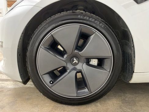 Used 2023 Tesla Model 3 Standard Range image 26