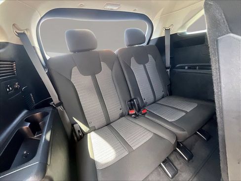 Used 2022 Kia Sorento LX FWD image 26