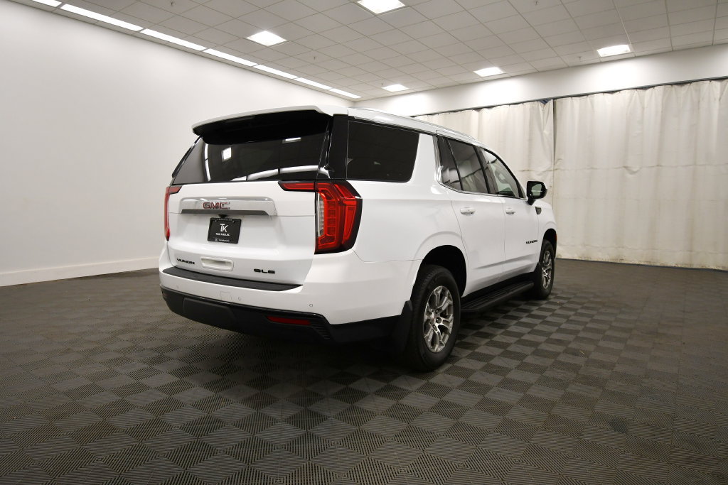 Used 2024 GMC Yukon SLE AWD/4WD image 8