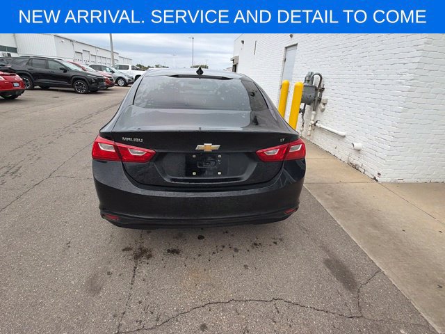 Used 2016 Chevrolet Malibu LT FWD image 10