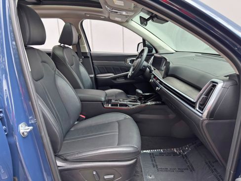 Used 2024 Kia Sorento SX AWD/4WD image 17