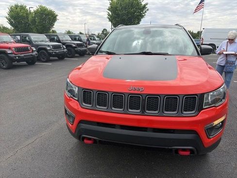 Used 2019 Jeep Compass Trailhawk w/ Cold Weather Group AWD/4WD image 6