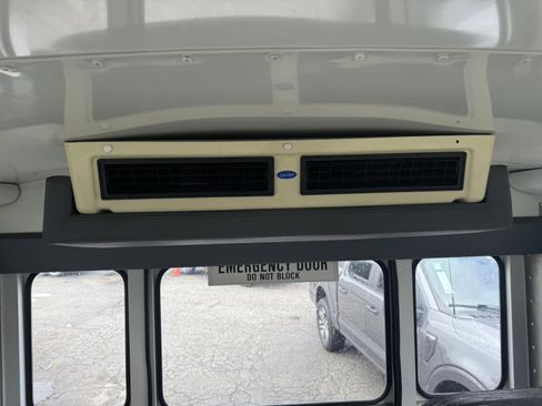 Used 2006 Chevrolet Express 3500 w/ School Bus Package image 14