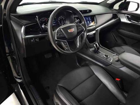 Certified 2025 Cadillac XT5 Premium Luxury w/ LPO, Floor Liner Package image 20