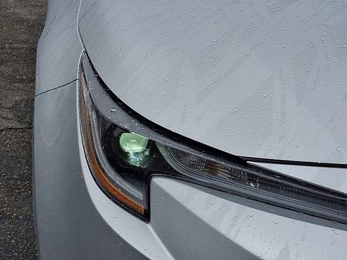 Used 2024 Toyota Corolla LE image 9