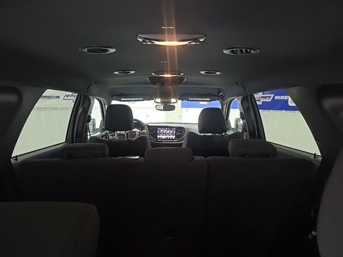 Used 2025 Dodge Durango GT image 22