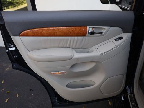 Used 2006 Lexus GX 470 image 16