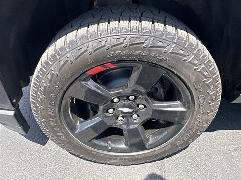 Certified 2019 Chevrolet Silverado 1500 LT w/ All Star Edition AWD/4WD image 30