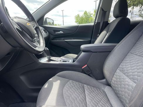 Used 2018 Chevrolet Equinox LT FWD image 15