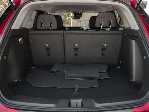 Used 2026 Chevrolet TrailBlazer LT w/ Driver Confidence Package image 32