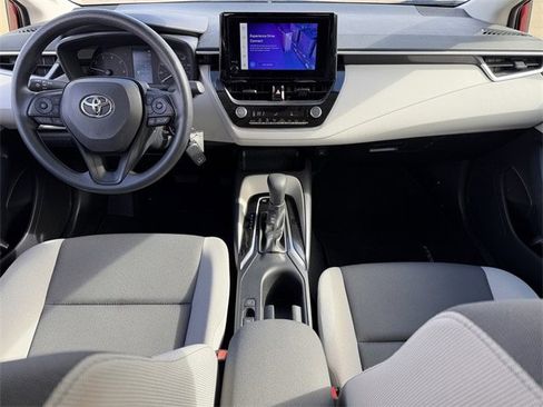 Certified 2025 Toyota Corolla LE image 11