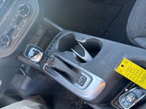 Used 2024 Buick Envista Preferred w/ Convenience I Package image 24