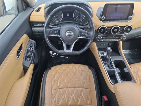 Used 2021 Nissan Sentra SV w/ SV Premium Package image 18