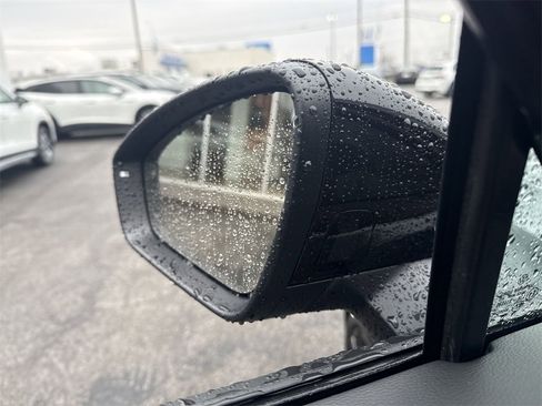 New 2026 Volkswagen Tiguan SE R-Line image 23