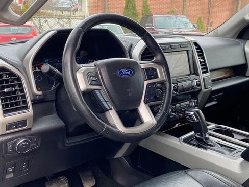 Used 2019 Ford F150 Lariat w/ Equipment Group 502A Luxury image 45