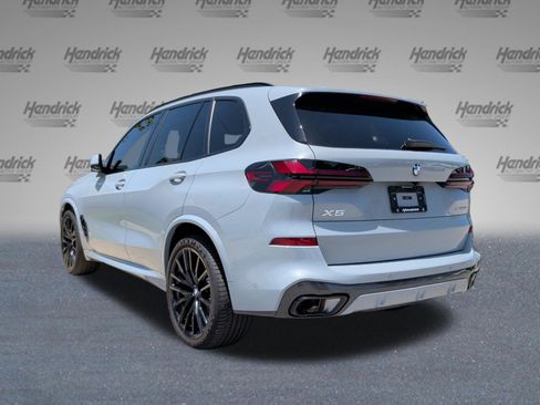 Used 2026 BMW X5 sDrive40i w/ M Sport Package RWD image 9