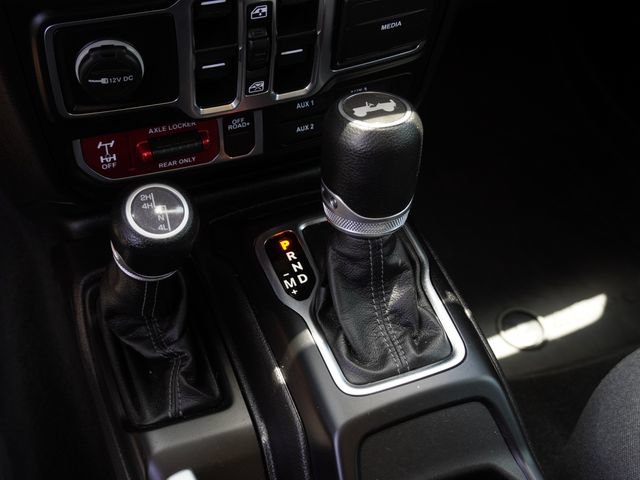 Used 2024 Jeep Wrangler Unlimited Sport AWD/4WD image 24