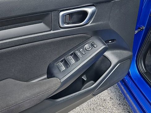 Used 2023 Honda Civic Sport image 11