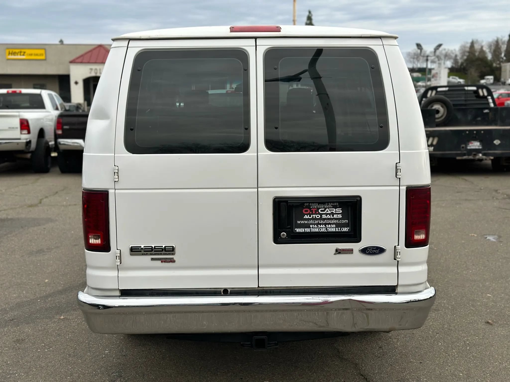 Used 2011 Ford E-350 and Econoline 350 XLT RWD image 5