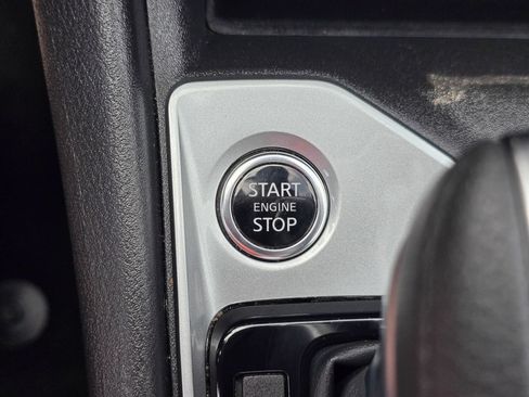 Used 2025 Nissan Altima 2.5 SV FWD image 19