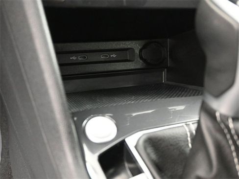 Used 2023 Volkswagen Tiguan S image 22