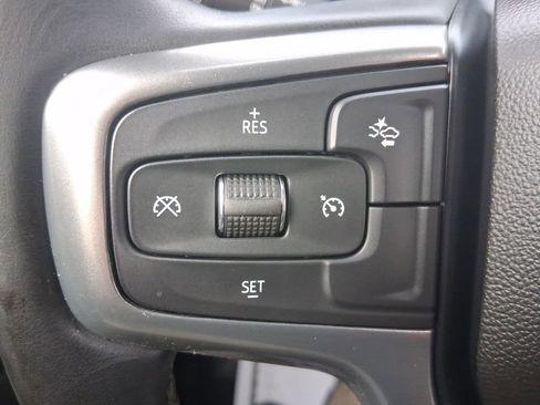 Used 2023 Chevrolet Suburban LT image 28