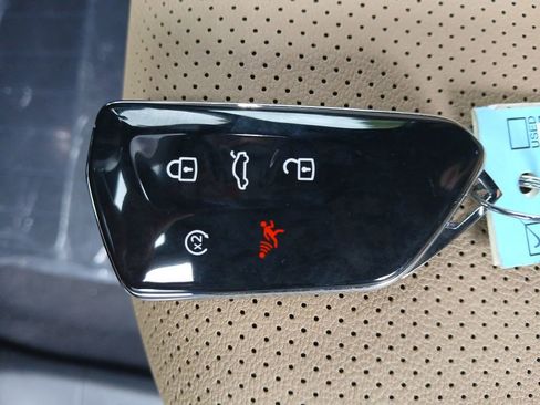 New 2026 Volkswagen Atlas Cross Sport SE image 27