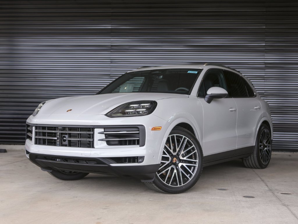 Certified 2026 Porsche Cayenne AWD/4WD image 1