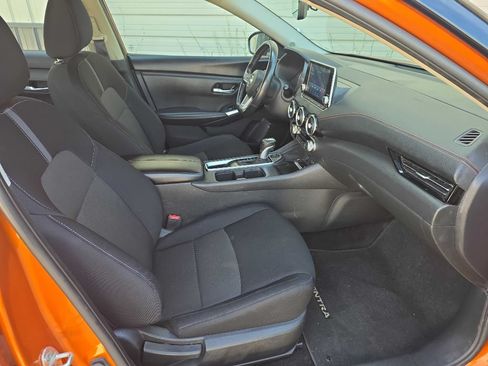 Used 2024 Nissan Sentra SR w/ Trunk Package FWD image 9