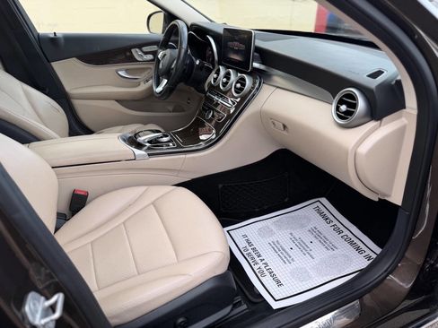 Used 2016 Mercedes-Benz C 300 4MATIC Sedan image 10