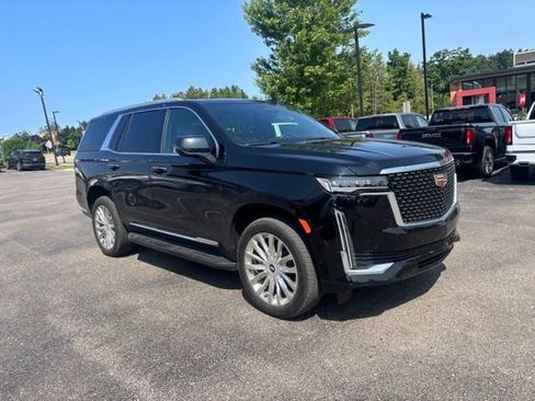 Used 2023 Cadillac Escalade Premium Luxury AWD/4WD image 4