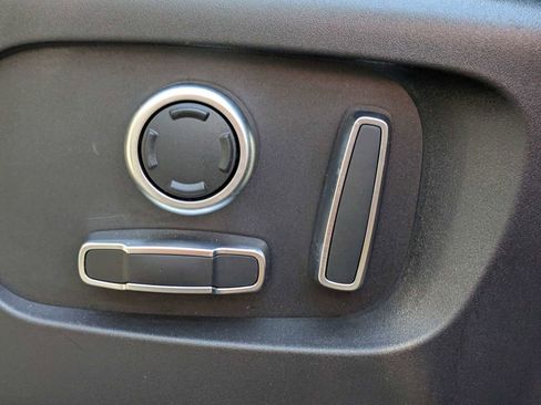 Used 2022 Land Rover Range Rover Evoque R-Dynamic S image 25