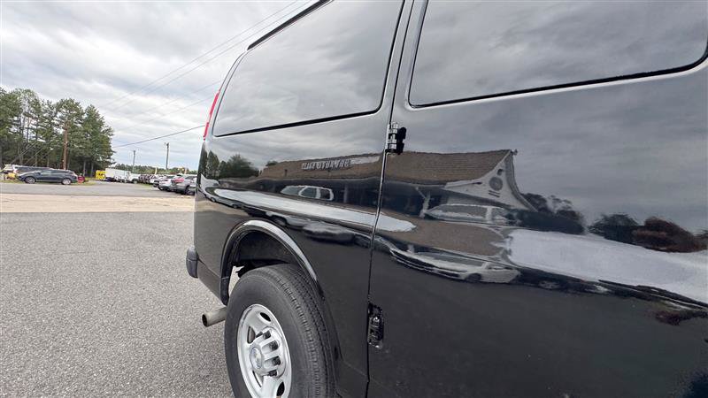 Used 2015 Chevrolet Express 2500 LS RWD image 24