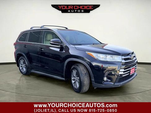 Used 2018 Toyota Highlander XLE AWD/4WD image 13