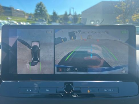 Certified 2024 Nissan Rogue SL w/ SL Premium Package image 22