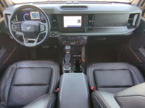Certified 2023 Ford Bronco Badlands w/ Sasquatch Package AWD/4WD image 13