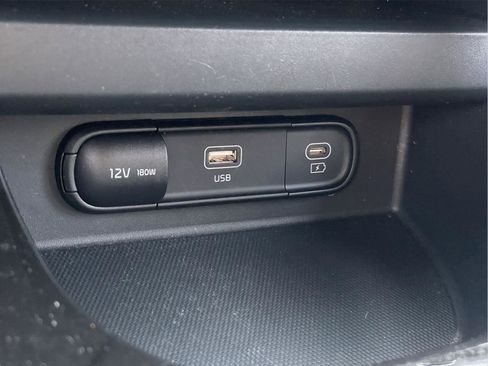 Used 2024 Kia Seltos S AWD/4WD image 29