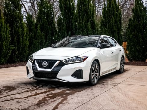 Used 2023 Nissan Maxima SL image 5