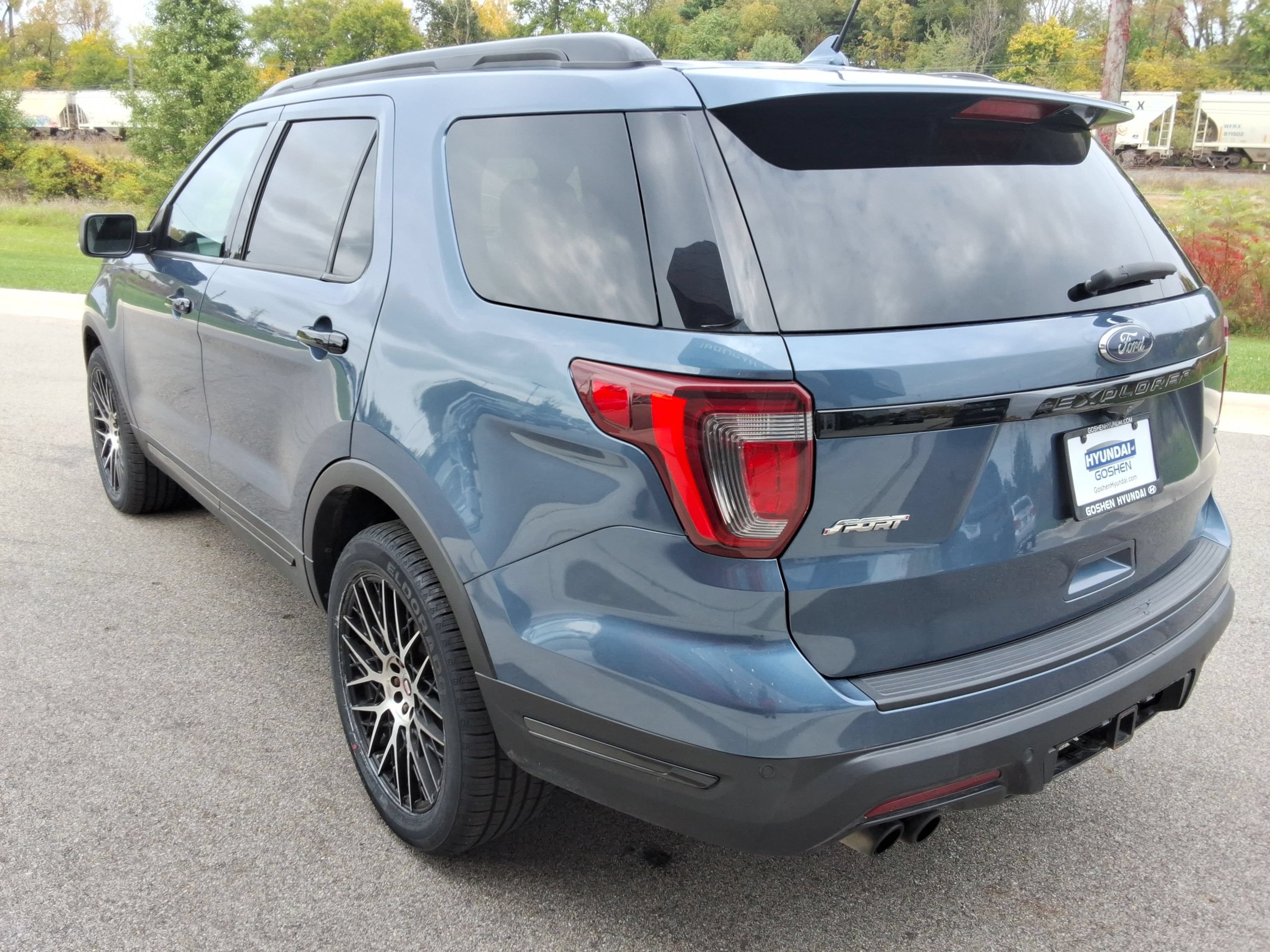 Used 2019 Ford Explorer Sport w/ Equipment Group 401A AWD/4WD image 18